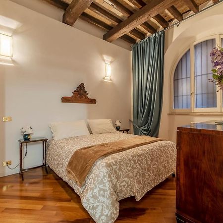 Rione Monti & Cavour Apartment โรม ภายนอก รูปภาพ