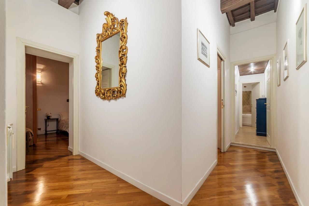 Rione Monti & Cavour Apartment โรม ภายนอก รูปภาพ