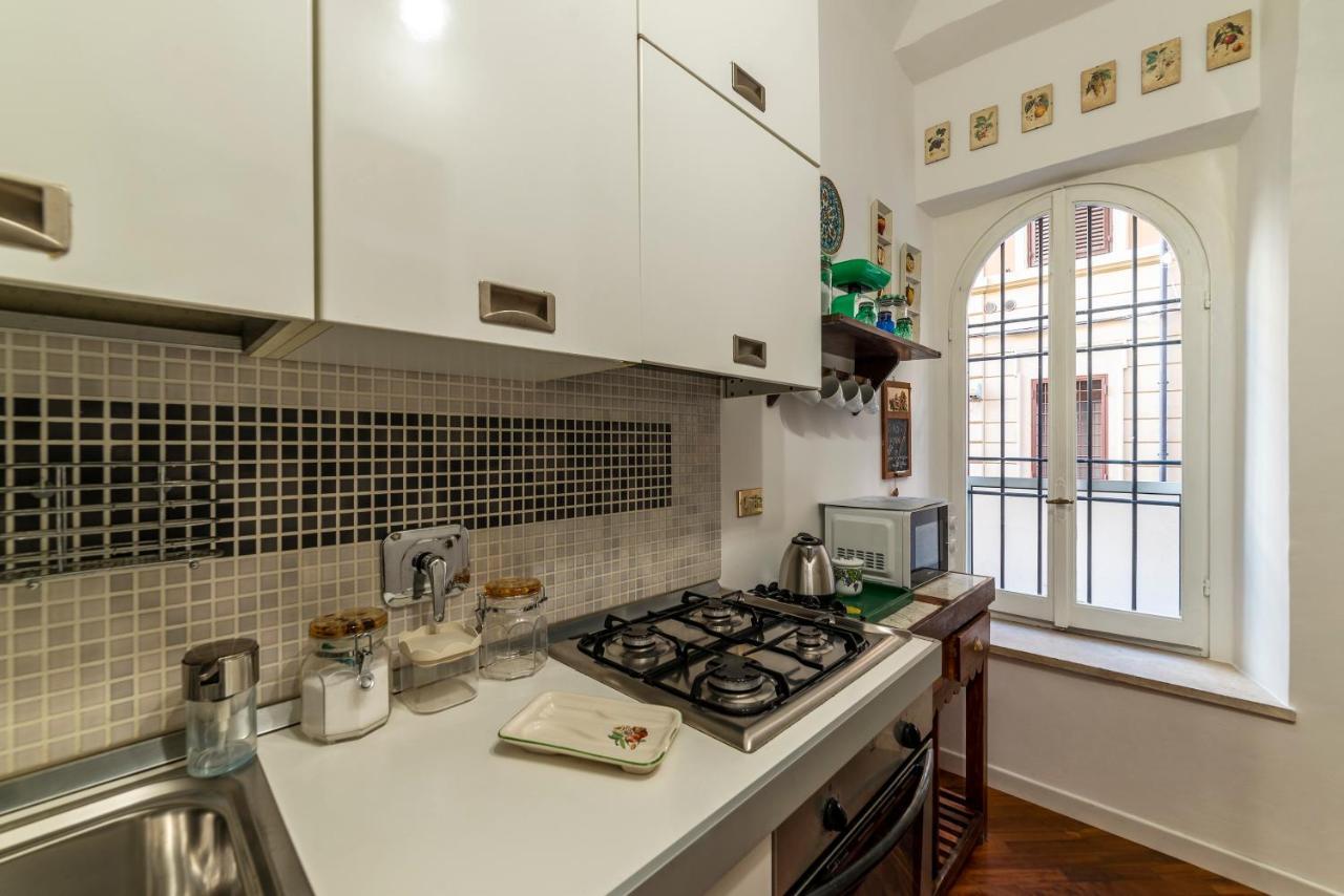 Rione Monti & Cavour Apartment โรม ภายนอก รูปภาพ